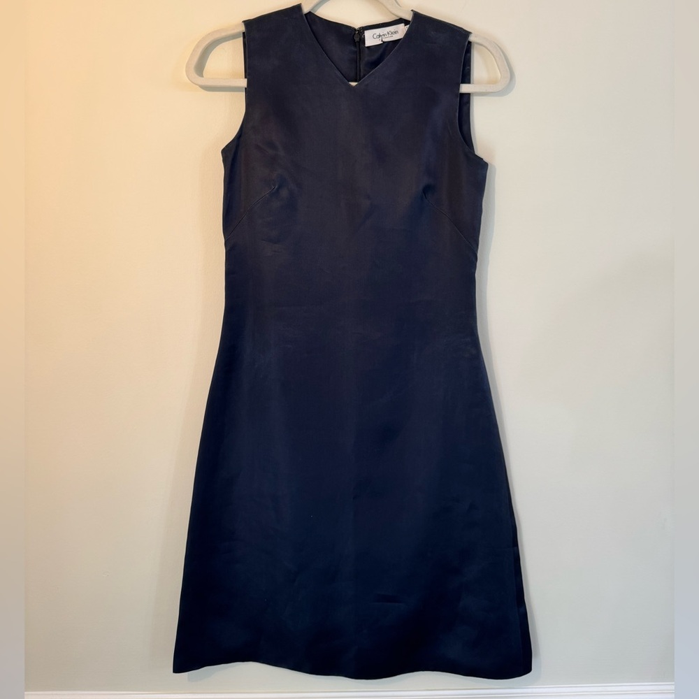 Vintage Y2K Calvin Klein Navy Blue 100% Silk Sleeveless V-Neck Midi Dress Size 2